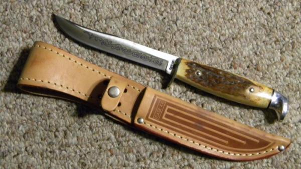 Case XX USA (1977) Stag 516-5 SSP Blue Scroll Fixed Blade Sheath Knife Case XX USA (1977) Stag 516-5 SSP Blue Scroll Fixed Blade Sheath Knife