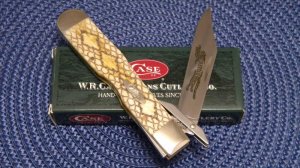 Case XX USA 2003 Rattlesnake Bone 6111 1/2L SS Cheetah Knife - NIB