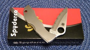 Spyderco VG-10 Seki-City Japan LSSS3 Serrated Ladybug Tactical Lockback Knife - NIB