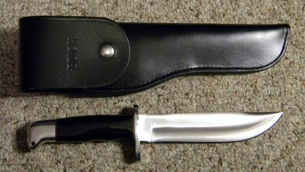 Buck 124 USA Frontiersman Fixed Blade Hunting Sheath Knife c.1968-1973