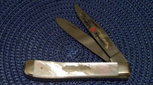 Fight'n Rooster Frank Buster & Son Celebrated Cutlery Germany Pearl Trapper Knife