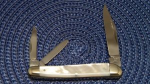 Hen & Rooster Gutmann Germany Pearl Whittler Knife c.1970's
