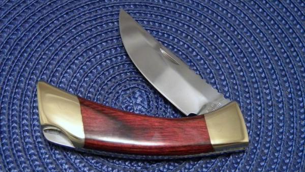 Browning USA Brass/Wood Lockback Knife Browning USA Brass/Wood Lockback Knife