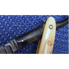 Schmidt & Ziegler Remscheid Germany Fancy Handle Tortoise Shell Covered Tang Autocrat Straight Razor Schmidt & Ziegler Remscheid Germany Fancy Handle Tortoise Shell Covered Tang Autocrat Straight Razor
