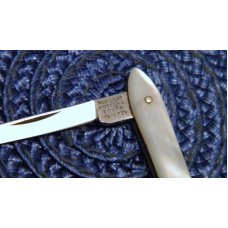 Rodgers Cutlers To Her Majesty Carved Pearl Quill Knife c.1837-1890 Rodgers Cutlers To Her Majesty Carved Pearl Quill Knife c.1837-1890
