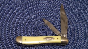 Case XX  USA (Large Stamp) 1965-69 Yellow 3220 Peanut Knife
