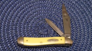 Case XX USA 8 Dot (1972) Yellow 3220 Peanut Knife