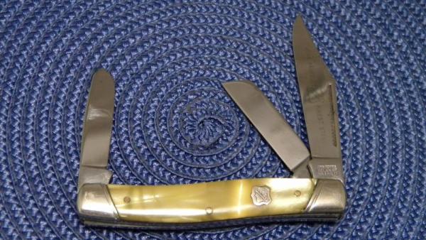 John Primble Belknap HDW & MFG Co. 5371 Cracked Ice Stockman Knife - c.1940-1968 John Primble Belknap HDW & MFG Co. 5371 Cracked Ice Stockman Knife - c.1940-1968