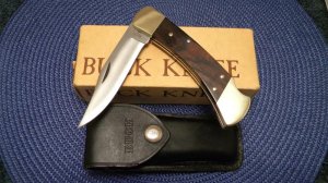 Buck 110 USA Hunter Wood Folding Lockback Knife c.1974-1980 - NIB