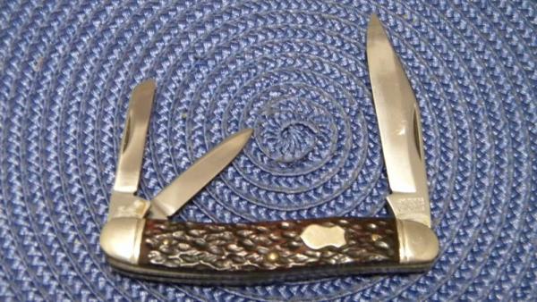 John Primble Belknap HDW & MFG Co. 5264 Bone Split Backspring Whittler Knife - c.1940-1968 John Primble Belknap HDW & MFG Co. 5264 Bone Split Backspring Whittler Knife - c.1940-1968
