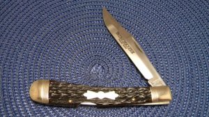 Winchester Trademark USA 1988 Bone 1950 Banana Lockback Knife