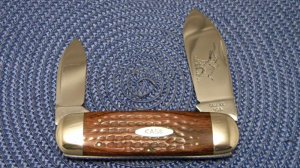 Case XX USA 5 Dot (1975) Laminated Wood 6250 Etched Elephant Toe Knife