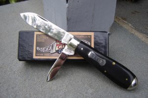 Queen Classic Teardrop Jack Ebony Knife/case 