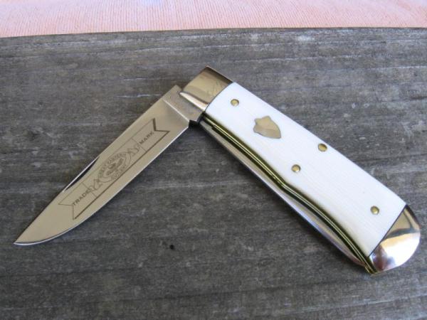 Great Eastern Scout Trapper 73 Ivory Casien Knife/case Great Eastern Scout Trapper 73 Ivory Casien Knife/case