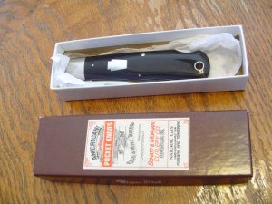 2002 Schatt & Morgan Mt Man Lockback Knife Queen Steel