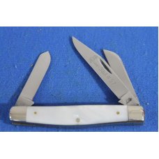 QUEEN #57 PEARL SMALL STOCKMAN KNIFE QUEEN #57 PEARL SMALL STOCKMAN KNIFE