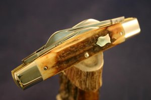 Queen Classic #32 Big Congress Genuine Burnt Stag Handles   #11