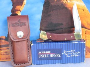 Schrade Uncle Henry  USA   LB5  New in Box 