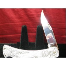 Buck 111 3 dot Engraved Aluminun knife. Buck 111 3 dot Engraved Aluminun knife.