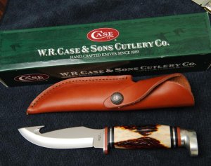 CASE XX Fixed Blade Hunter with Gut Hook and Red Stag