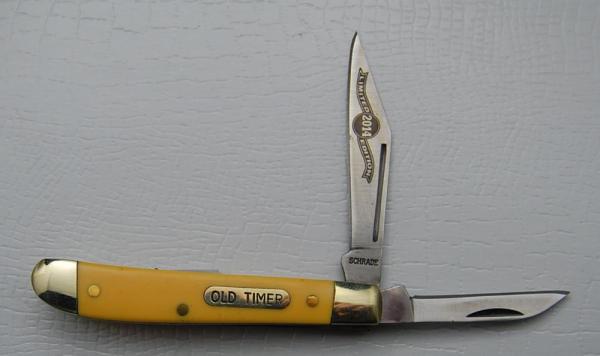 Schrade In Near Mint Condition With Yellow Delrin Covers 2 13/16" Long (112)