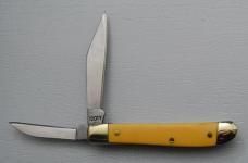 Schrade In Near Mint Condition With Yellow Delrin Covers 2 13/16" Long (112)