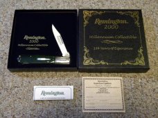 Remington Bullet Pearl Shield R1630 Lockback Millennium Knife 2000 in Box