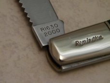 Remington Bullet Pearl Shield R1630 Lockback Millennium Knife 2000 in Box