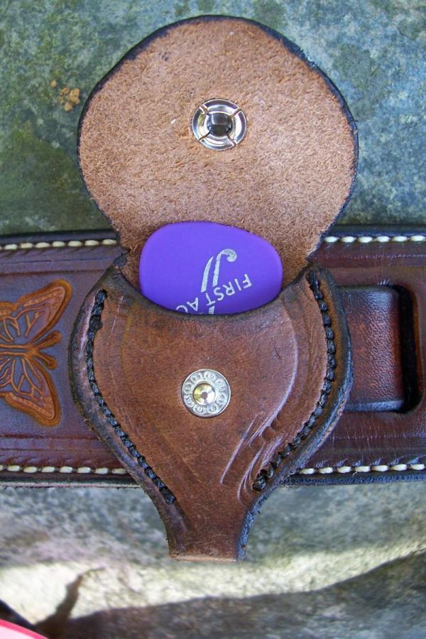 Custom Leather Guitar Pic Carrying Pouch Custom Leather Guitar Pic Carrying Pouch