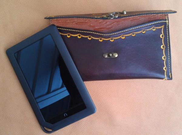Custom Leather Carrying/Protective Case for - Nook, Kindle, iPad, & Other Devices