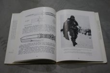 U.S. MILITARY KNIVES, BAYONETS & MACHETES Book III COLE Hard Cover