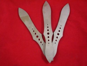 CAMILLUS MADE UNITED CUTLERY GIL HIBBEN THROWING BLANK
