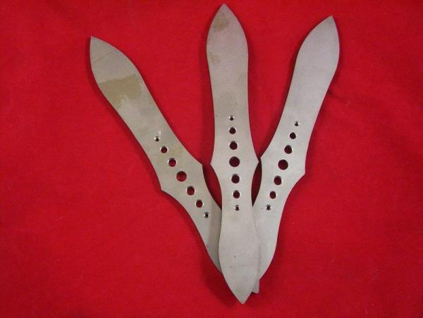 CAMILLUS MADE UNITED CUTLERY GIL HIBBEN THROWING BLANK