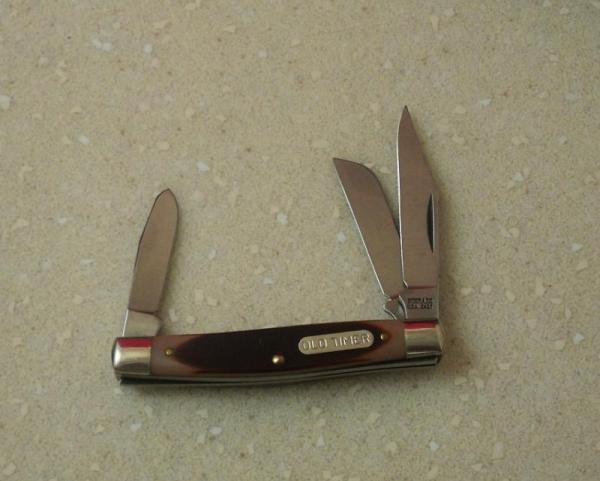 SCHRADE USA 34ot like new SCHRADE USA 34ot like new