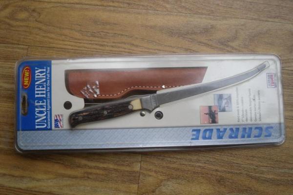 SCHRADE USA 167UH NIP SCHRADE USA 167UH NIP