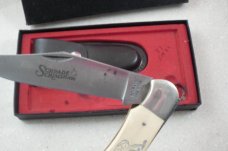 SCHRADE  USA SCRIMSHAW LINERLOCK FOLDING HUNTER SC500