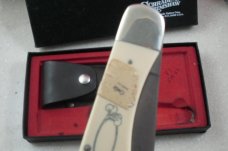 SCHRADE  USA SCRIMSHAW LINERLOCK FOLDING HUNTER SC500