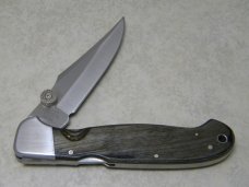 Rigid RG-21 Surgical Steel Japan Plain Edge Wood Large Lockback Thumb Stud Knife in Box