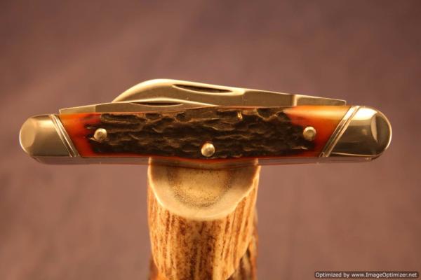 Tuna Valley Cutlery India Amber Stag Carpenter Whittler.   #483