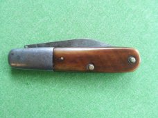 Cattaraugus Barlow 1159  with smooth bone handles      