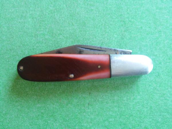 Robeson Suredge 2 blade Barlow Strawberry Delrin handles  Model #521179      Holiday Pricing!!!