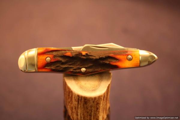Tuna Valley Cutlery Amber Stag Humpback Whittler. 1 of 50.   #588