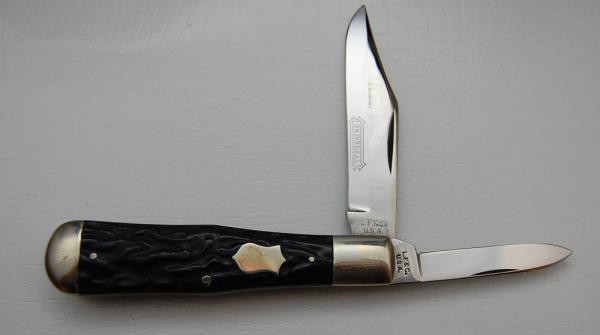 Landers, Frary and Clark Perfected Stag Pocket Knife (451) Landers, Frary and Clark Perfected Stag Pocket Knife (451)