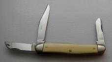 Landers, Frary and Clark Celluloid Pocket Knife (382)