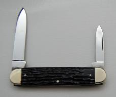 Landers, Frary and Clark Perfected Stag Pocket Knife (452)