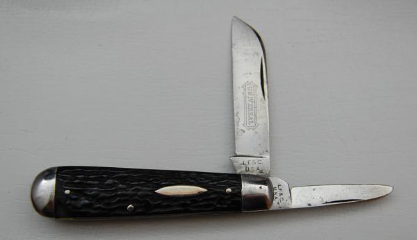Landers, Frary and Clark Perfected Stag Pocket Knife (432)