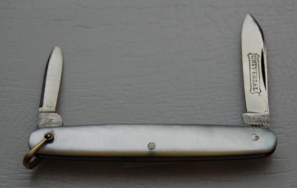 Landers, Frary and Clark Pearl Pen Knife (357)