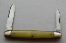 Landers, Frary and Clark Celluloid Pocket Knife (376)
