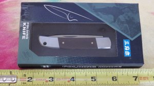 Sanrenmu  Folding Knife Wood Handles