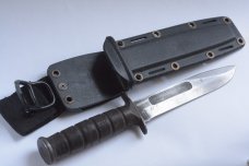VINTAGE U.S.A. CAMILLUS NY USMC COMBAT FIXED BLADE KNIFE WITH SHEATH